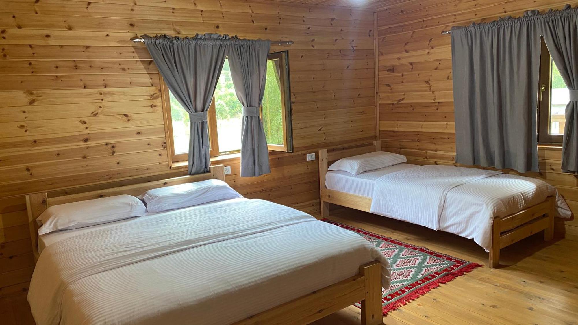 Bujtina Leke Gerla Hotel Theth Exterior foto